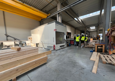 Studenci Politechniki Świętokrzyskiej z wizytą w świecie prefabrykacji