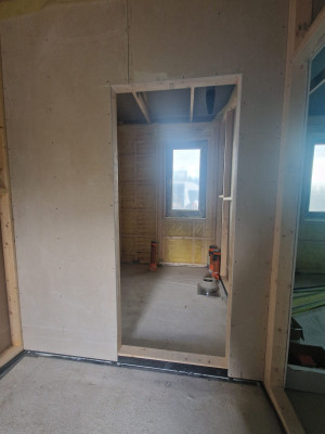 Kompaktowy i funkcjonalny dom prefabrykowany w Dziwiszowie