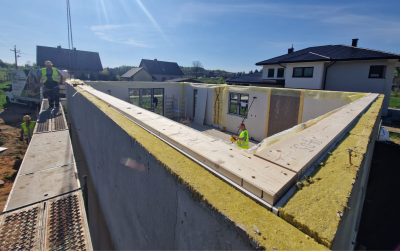 Dom prefabrykowany w Tumlinie – indywidualny projekt z poddaszem użytkowym