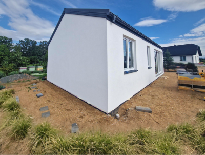 Kompaktowy i funkcjonalny dom prefabrykowany w Dziwiszowie