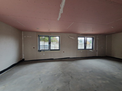 Dom prefabrykowany w Skarżysku-Kamiennej – kompleksowa realizacja dużego, nowoczesnego domu z garażem