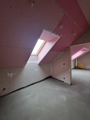 Dom prefabrykowany w Skarżysku-Kamiennej – kompleksowa realizacja dużego, nowoczesnego domu z garażem